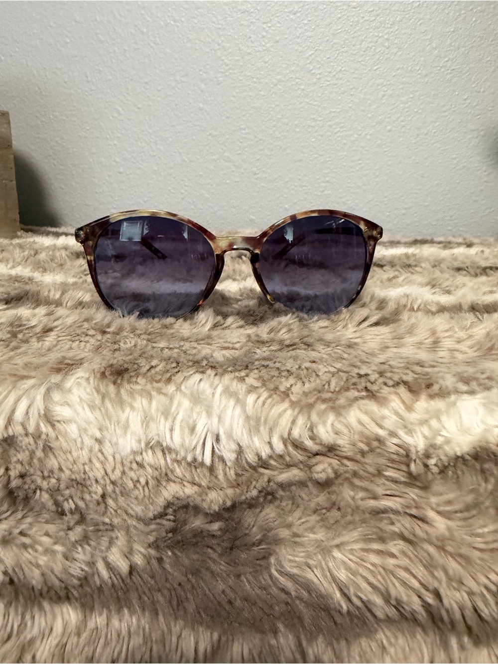 Vans Tortoiseshell Round Sunglasses with Dark Gradient Lenses
